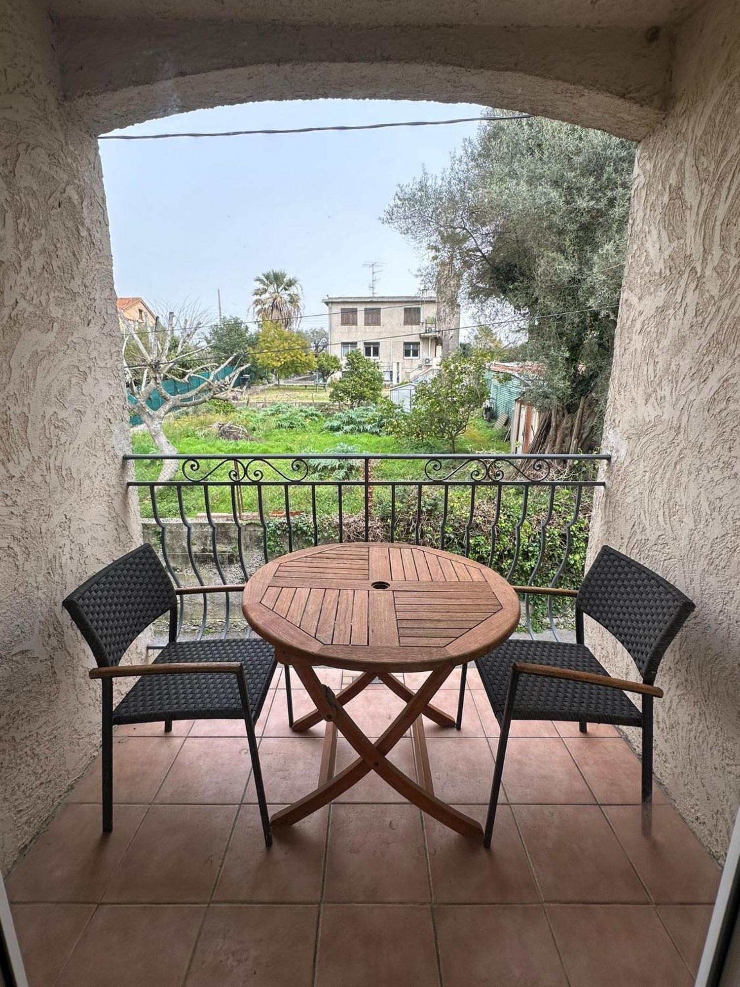 Villa Constance 3 Antibes - Spacieux Logement En Dernier Etage Bagian luar foto