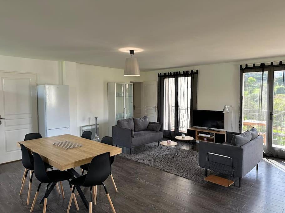 Villa Constance 3 Antibes - Spacieux Logement En Dernier Etage Bagian luar foto