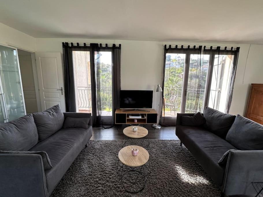 Villa Constance 3 Antibes - Spacieux Logement En Dernier Etage Bagian luar foto